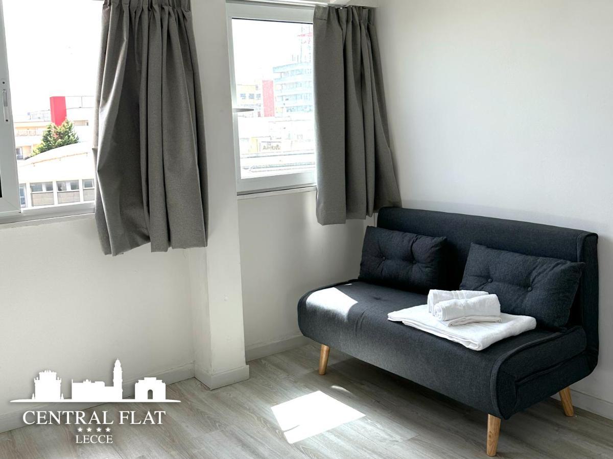 Lecce Central Flat - Attico Con Patio E Parcheggio Privato Apartment Exterior photo